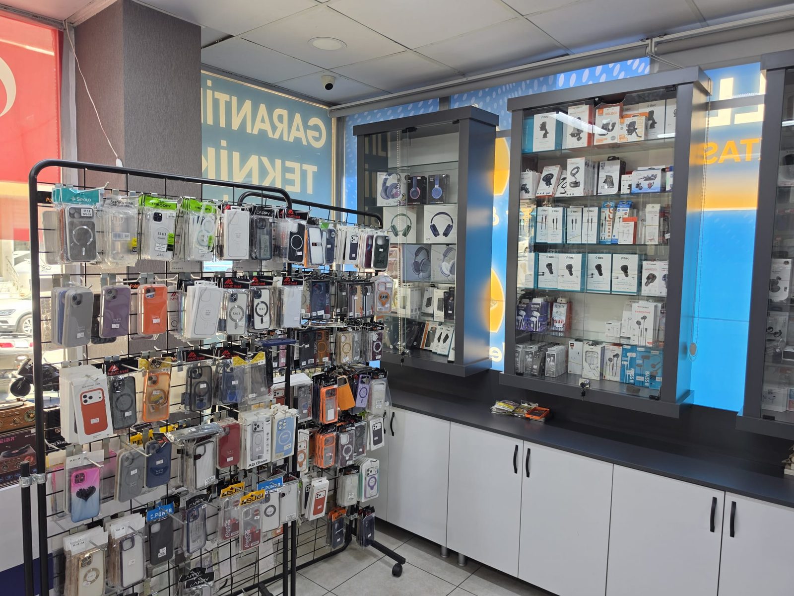 Tuzla telefon kılıfı ve aksesuar çeşitleri